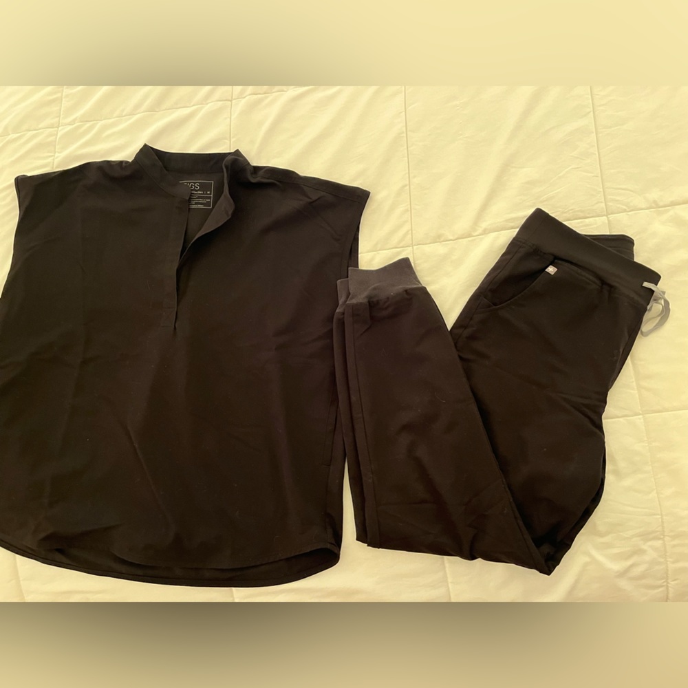 Figs black scrubs